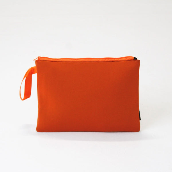 OVERSIZED WRISTLET POUCH BURNT ORANGE